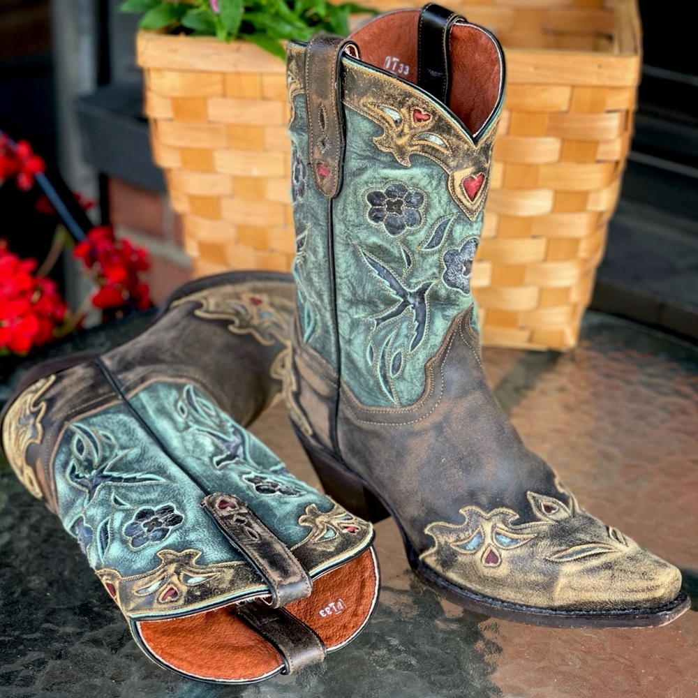 Vintage DAN POST “Bluebird” Cowgirl Boot Size 10 Distressed Leather